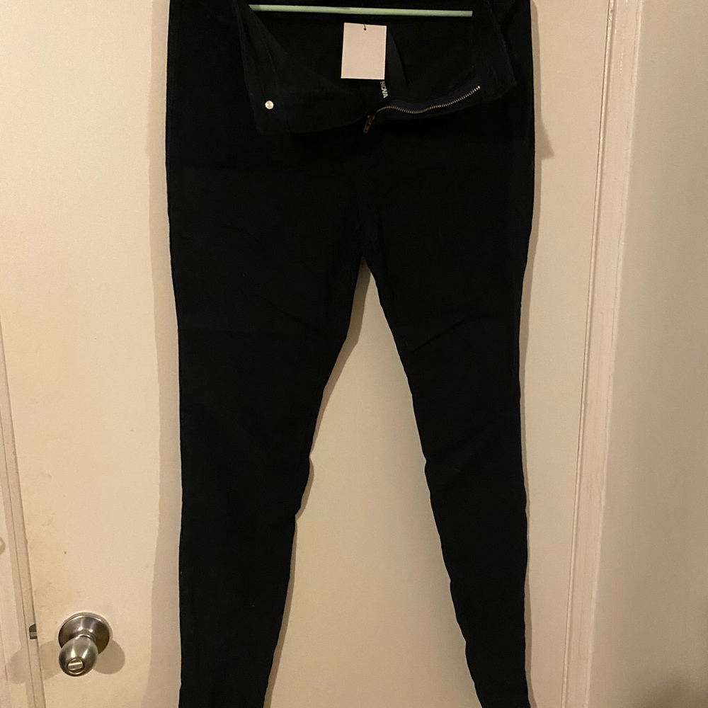 Brand new Fashion Nova size 15 black Jeggings